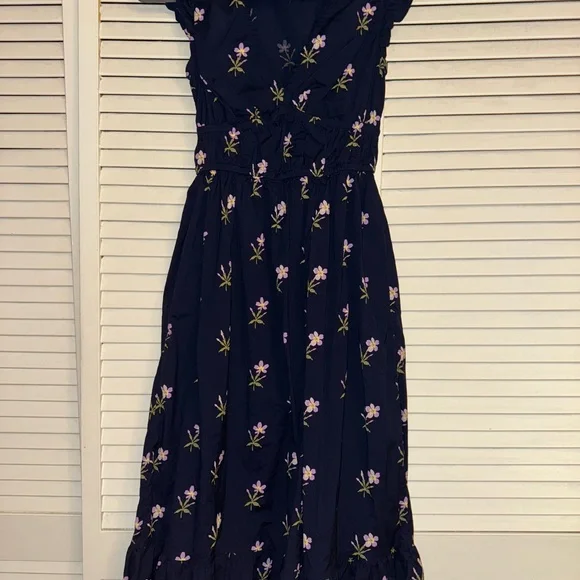 green emerald velvet dress Long Sleeve Lace Hem Dress by Vineyard Vines Cornflower / XS